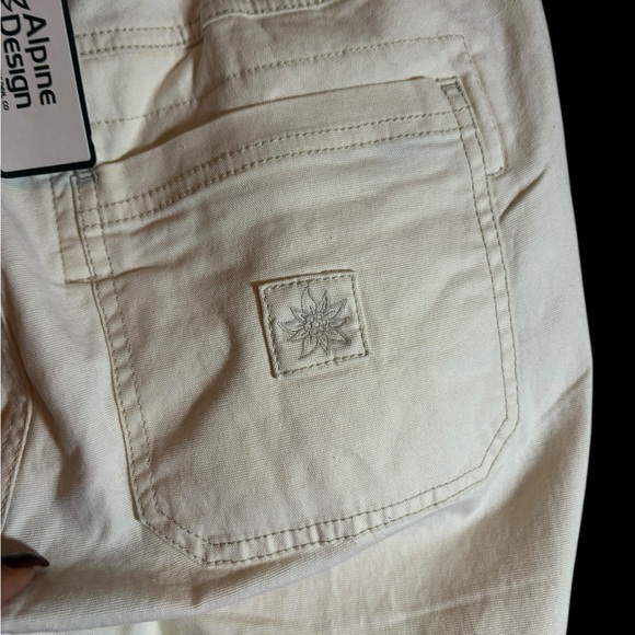 Alpine Design Women’s Hike Pant Off White Size Medium NWT MSRP $68 - Picture 6 of 9